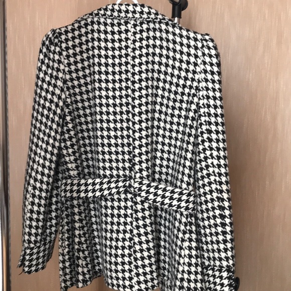 FINAL! Must go by 8/15 Houndstooth Jacket - Picture 4 of 5